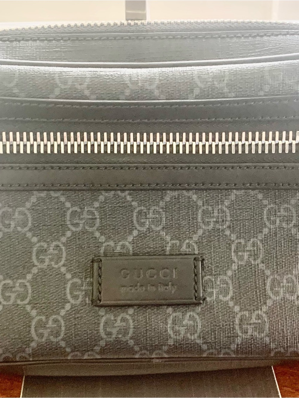 Gucci Gray & Black GG Supreme Monogram Crossbody